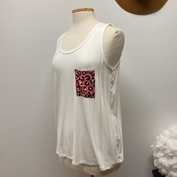 White & Leopard Tank - Picture 2 of 3